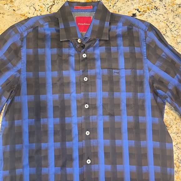 Mens Tommy Bahama Blue and Black Casual Button Down Shirt Size Medium - Picture 1 of 10